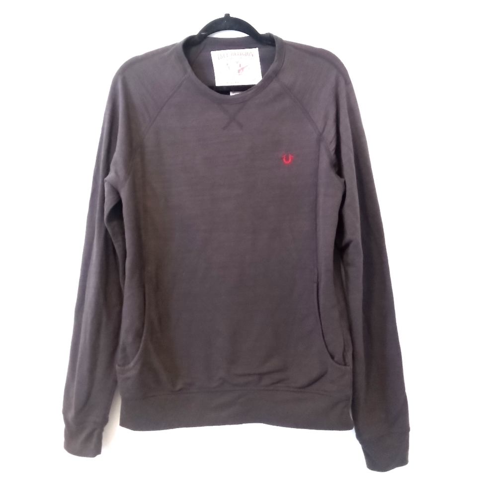True Region size Medium pullover sweatshirt.  Like New!!